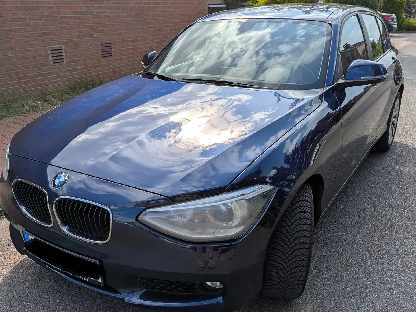 BMW 116 1er (5-Türer) 116i Aut. Blau - 2