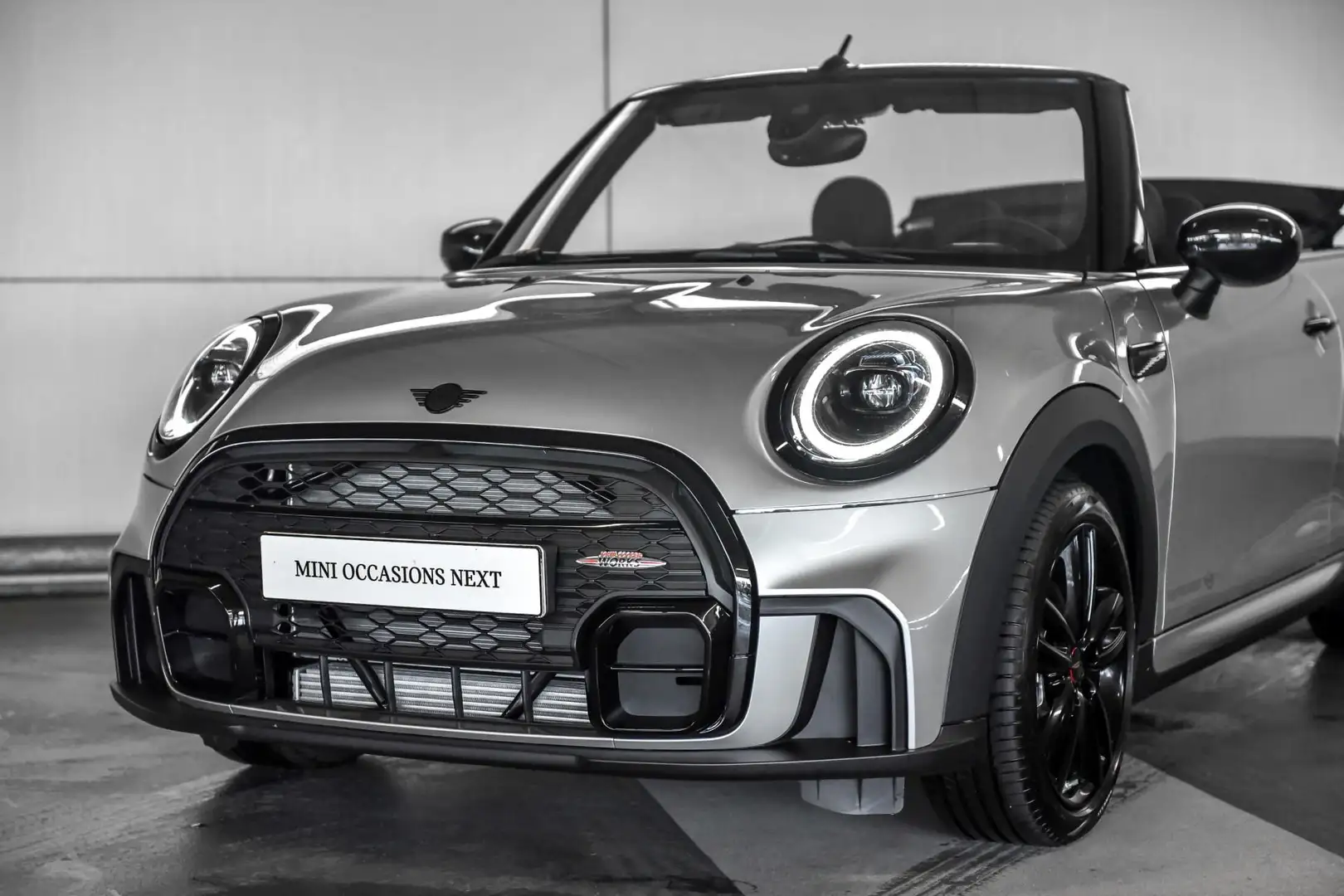 MINI Cooper Cabrio Rockingham GT Edition | John Cooper Works Uitvoeri - 2