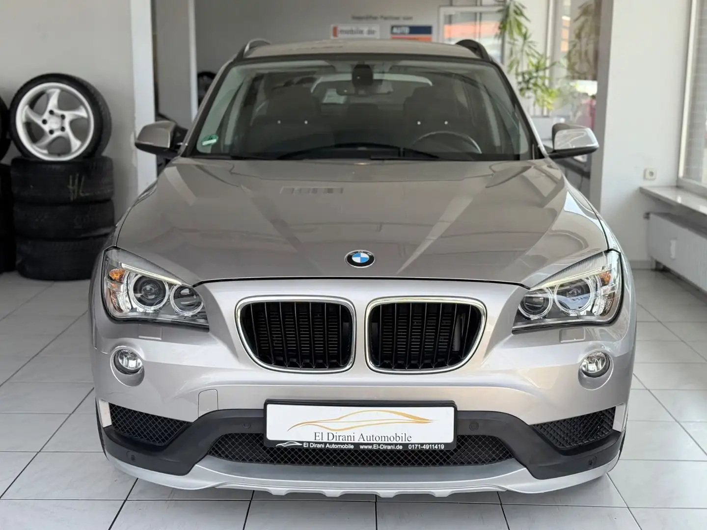 BMW X1 20d sDrive Aut. Advantage BiXen/AHK/TÜV NEU Silber - 2
