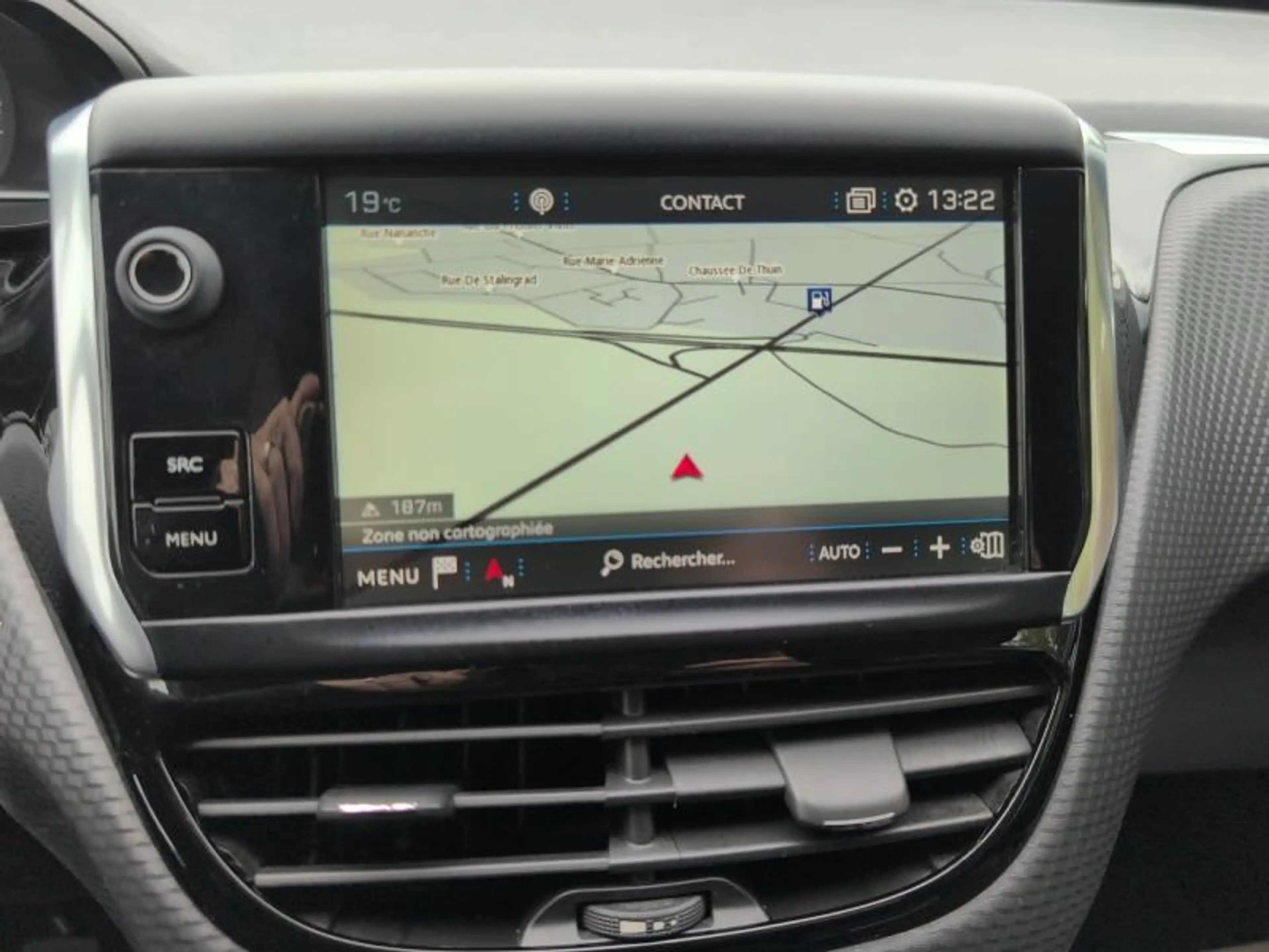 Peugeot 2008 1.2 82cv Gris 02/17 Airco GPS Capteurs Cruise — photo 15