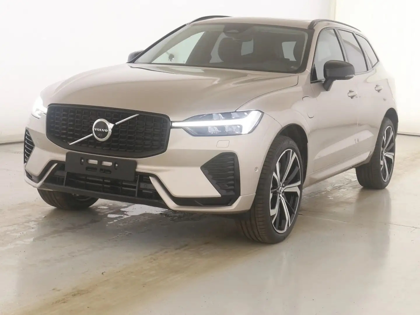 Volvo XC60 T8 Ultimate Dark Plug-In AWD SD*360° Silber - 1