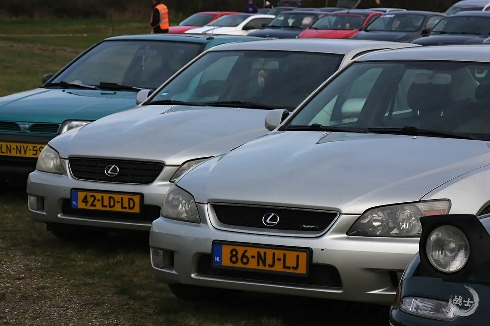 Lexus IS 200 200 Sport supercharged Stříbrná - 2