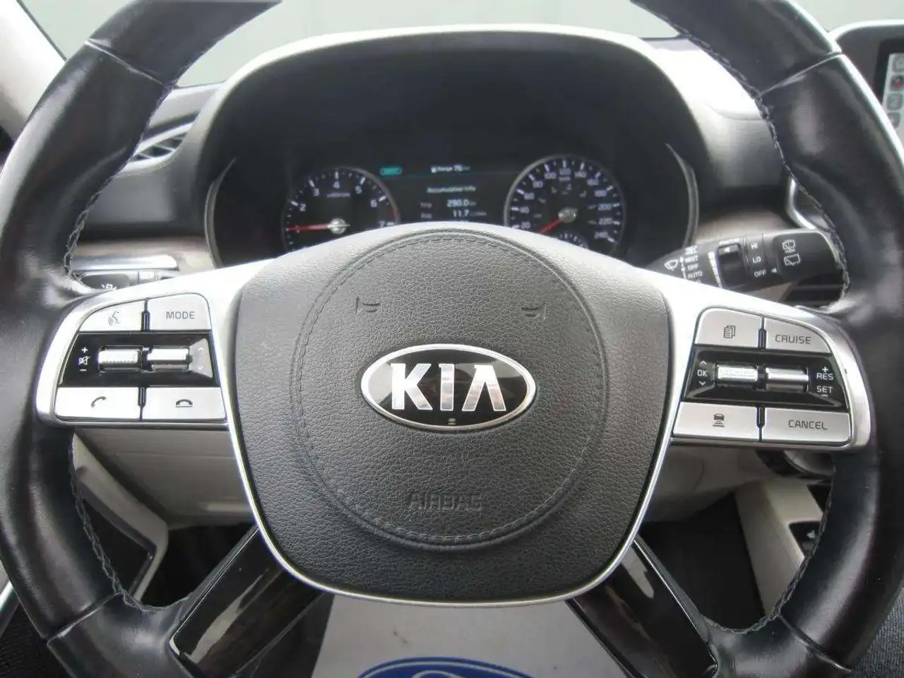 Kia Telluride снимка Kia Telluride