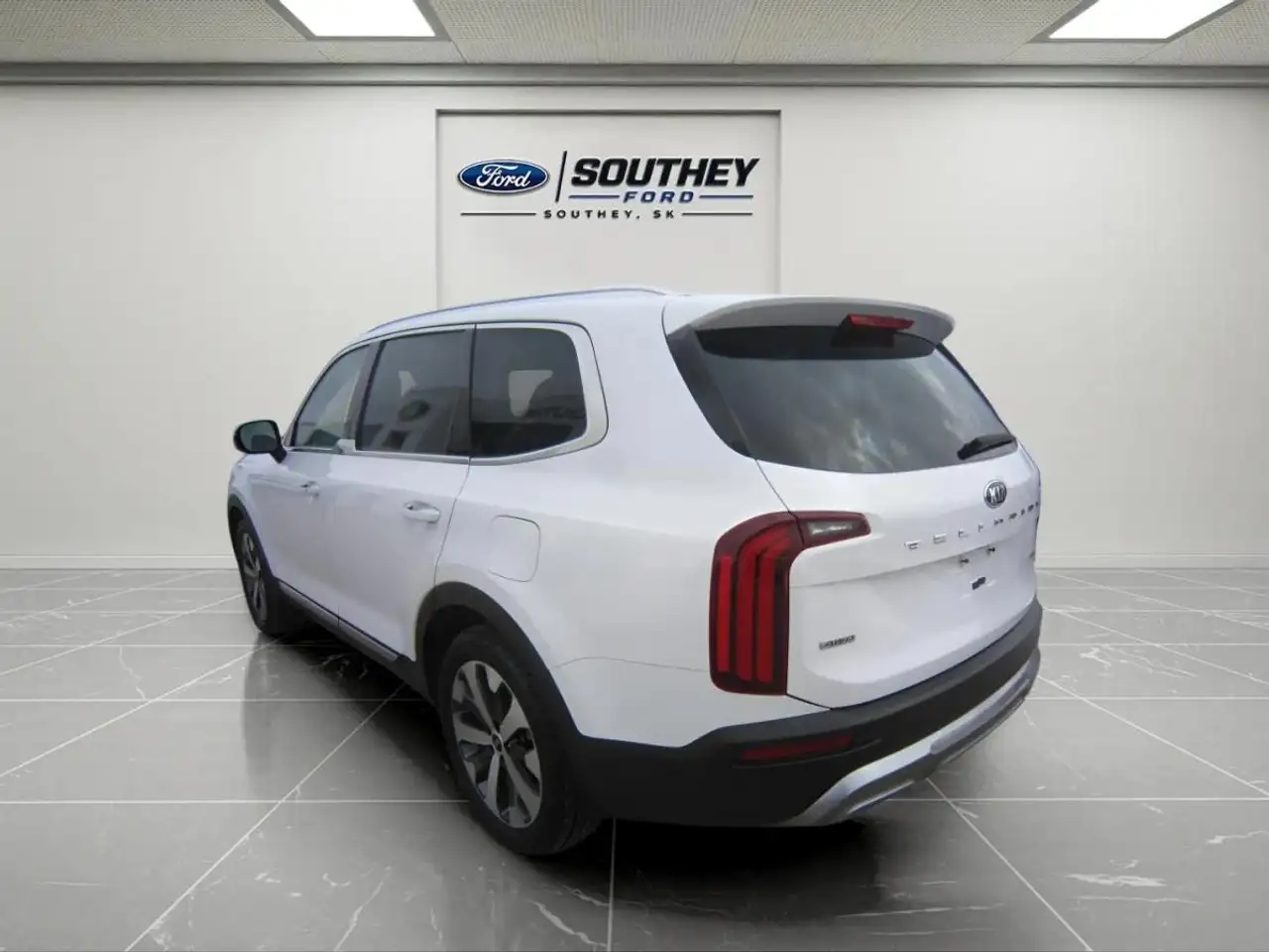 Kia Telluride снимка Kia Telluride