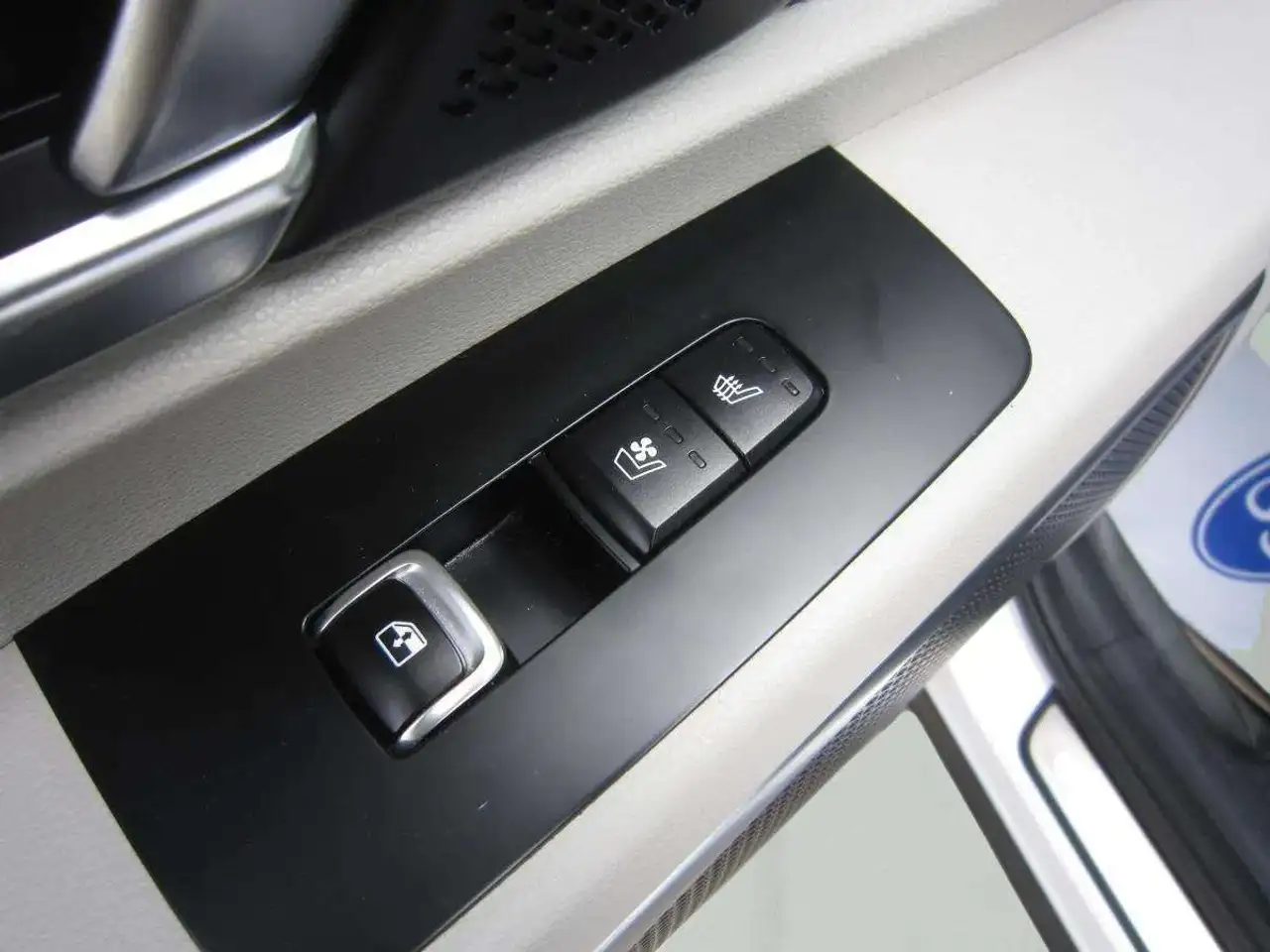 Kia Telluride снимка Kia Telluride