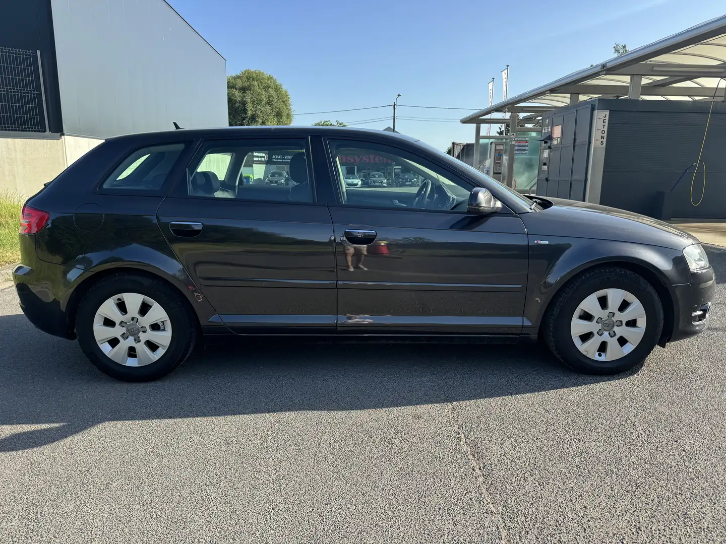 Audi A3 Sportback 1.6 TDi*Garantie 1an*Carpass* Gris - 2