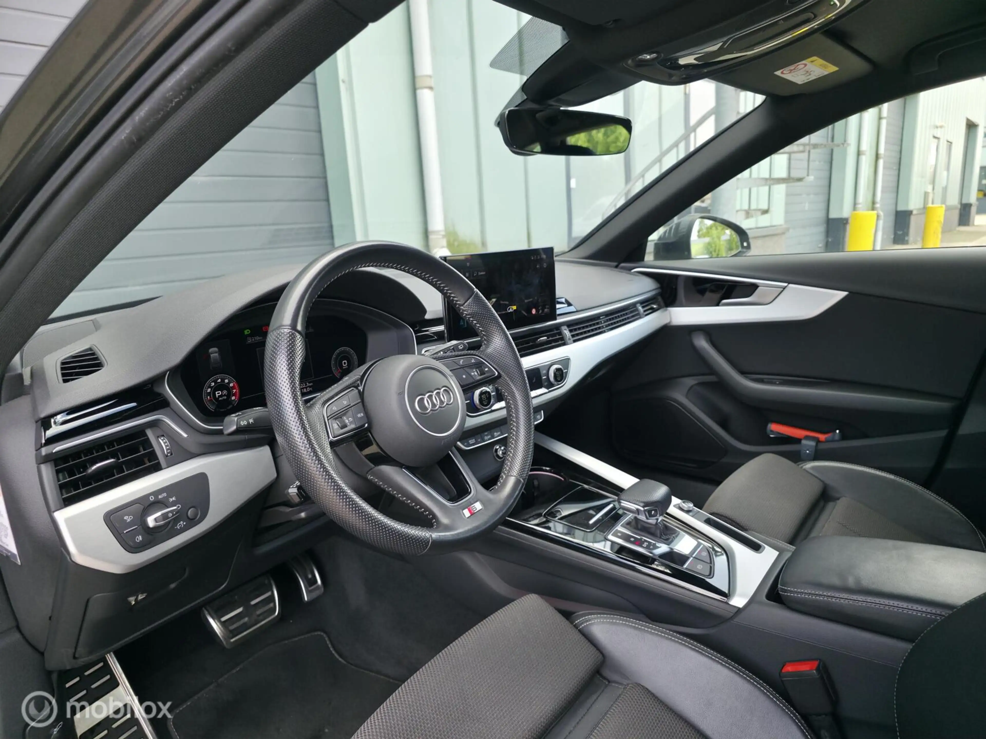 Audi A4 Avant 35 TFSI S-line / 1e eig. / Navi / Virtual — photo 6