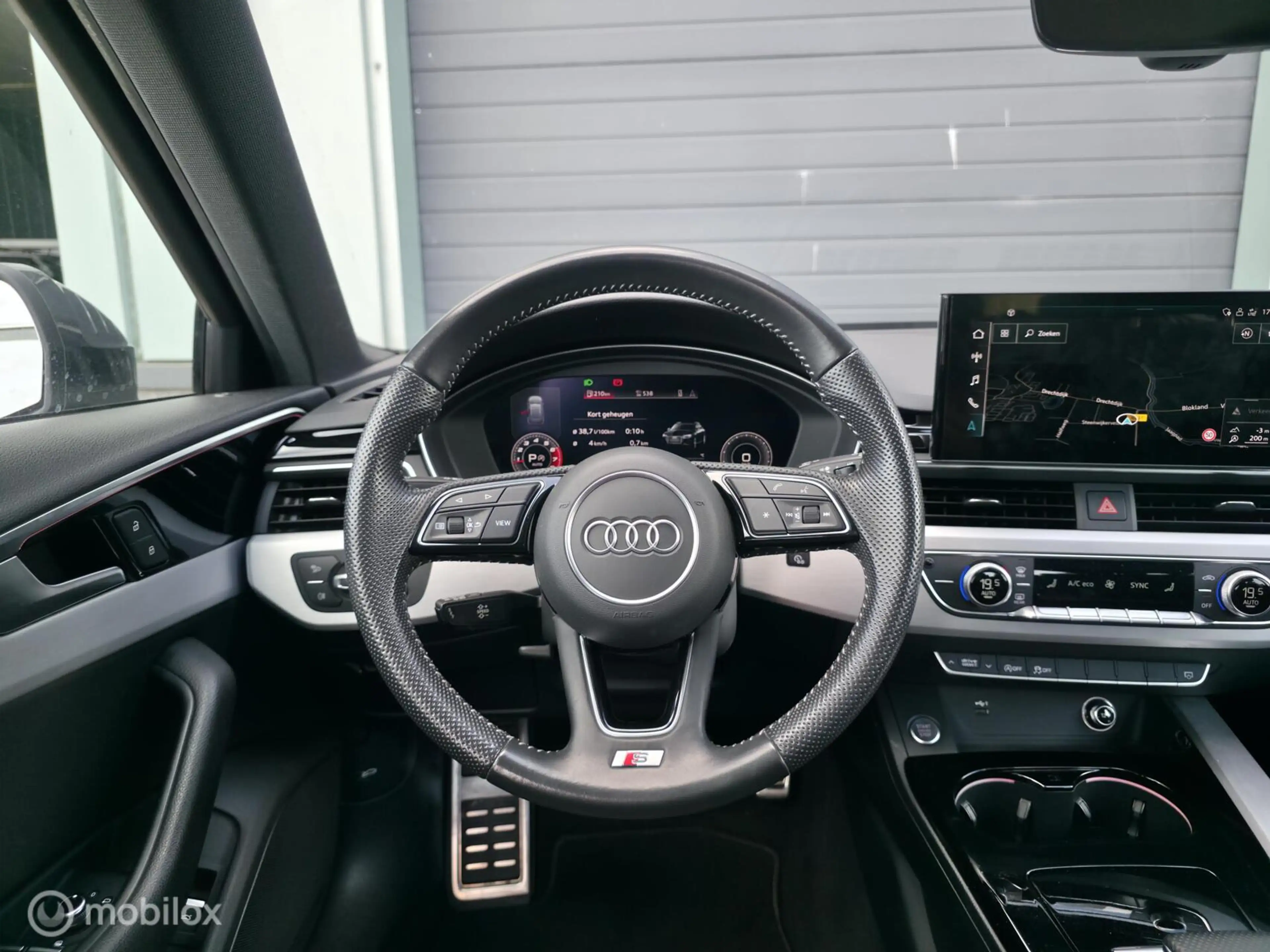 Audi A4 Avant 35 TFSI S-line / 1e eig. / Navi / Virtual — photo 15
