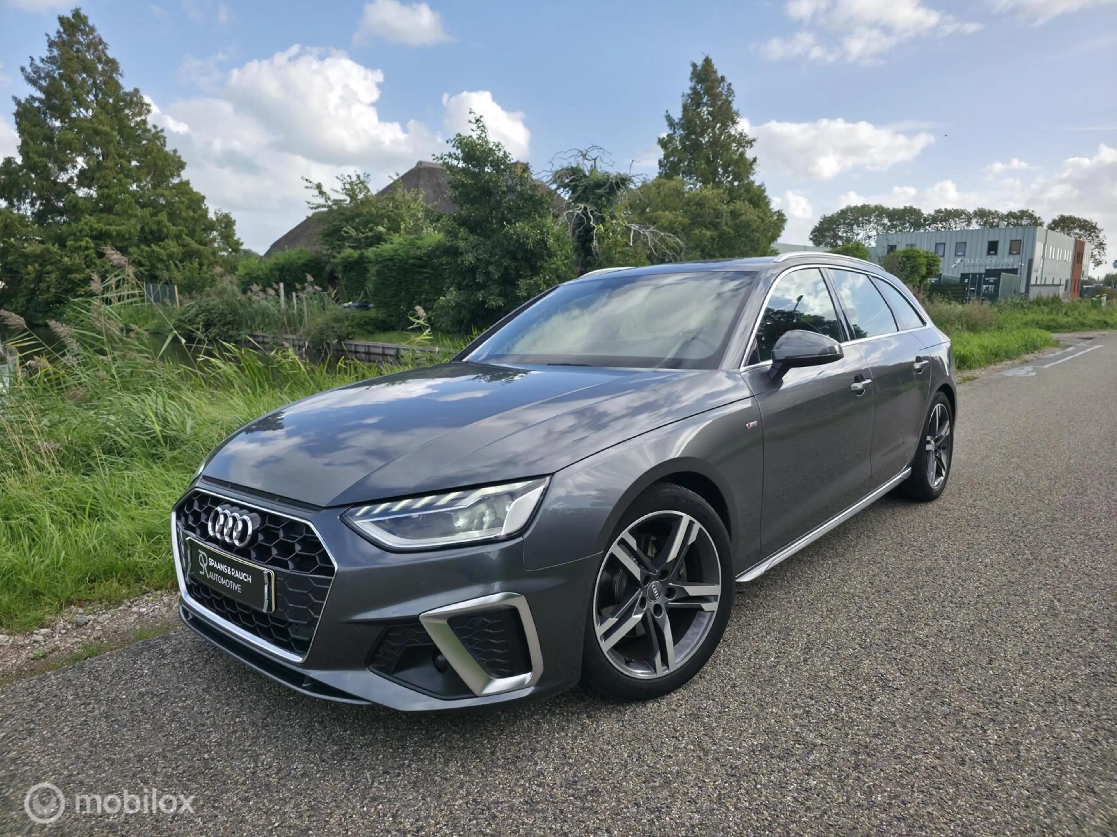 Audi A4 Avant 35 TFSI S-line / 1e eig. / Navi / Virtual