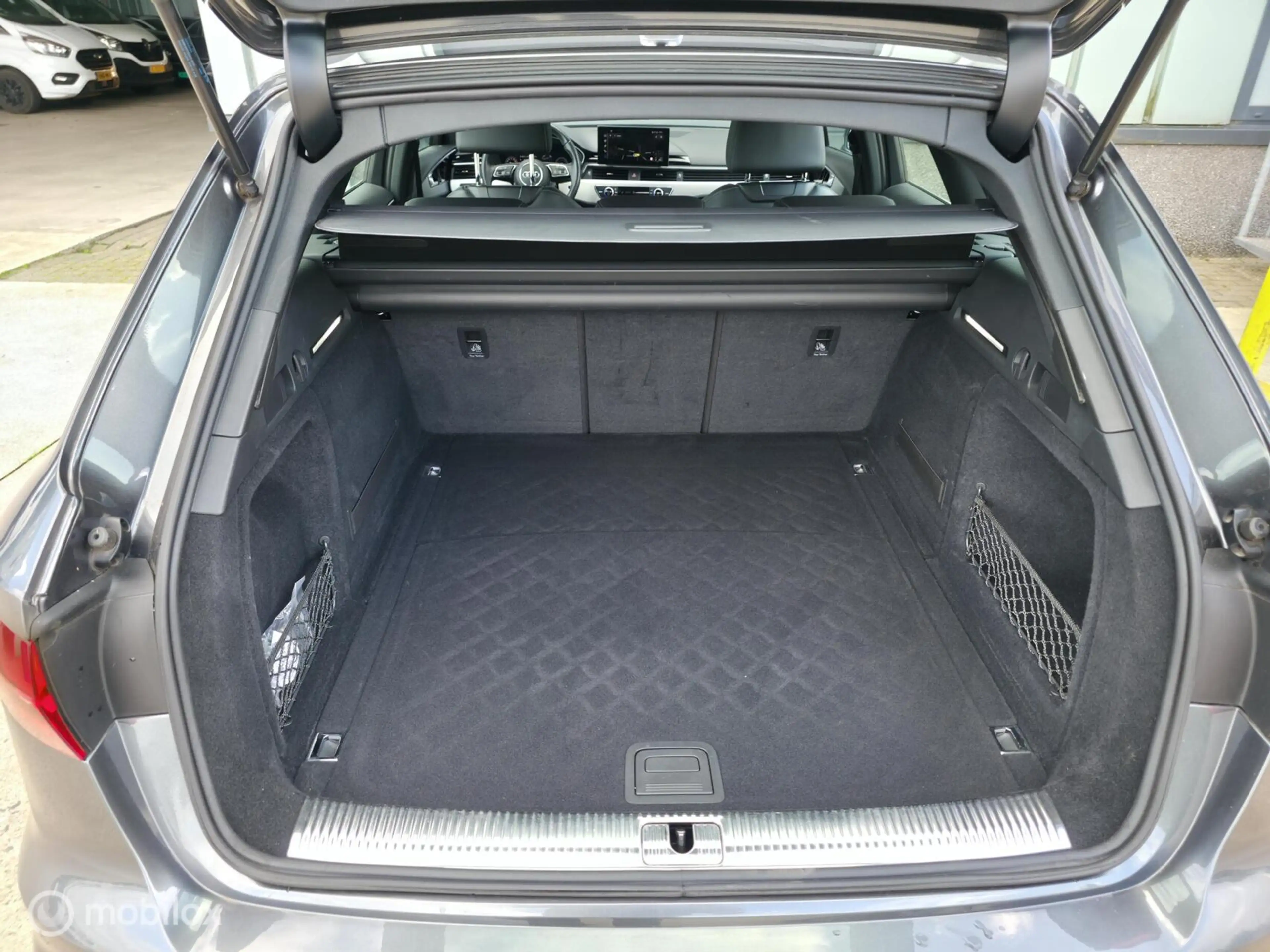 Audi A4 Avant 35 TFSI S-line / 1e eig. / Navi / Virtual — photo 34