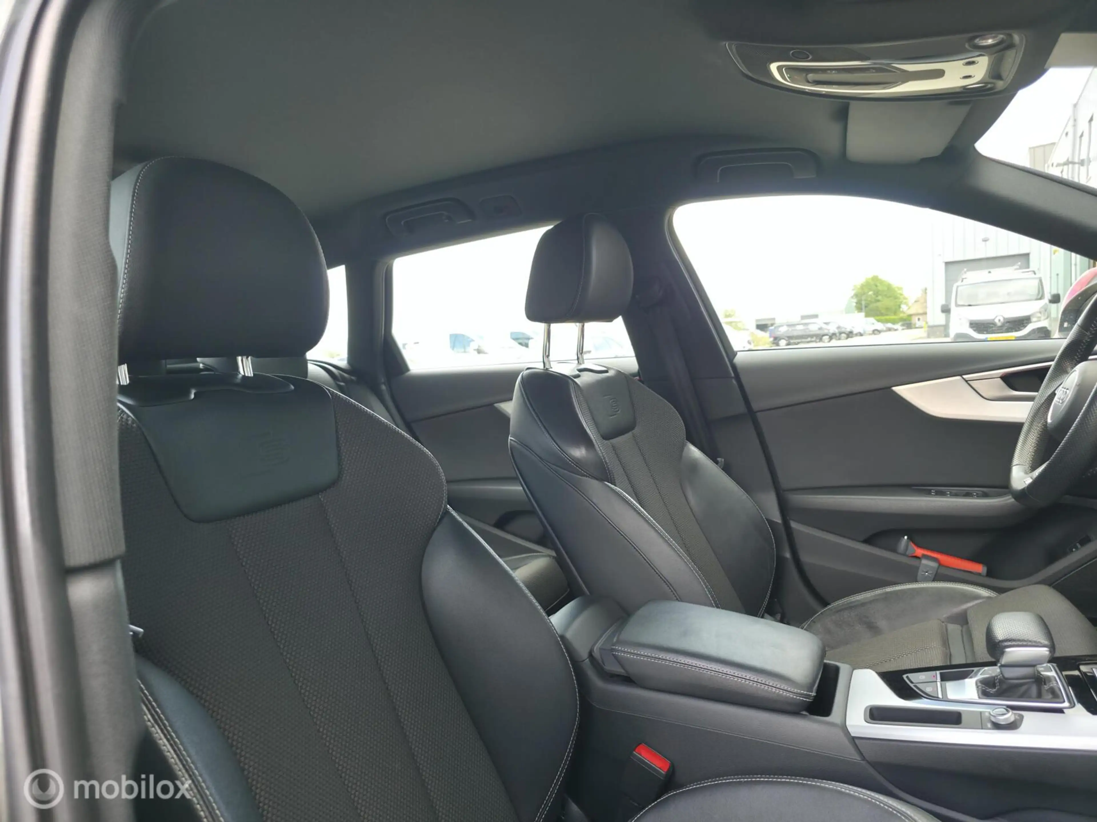 Audi A4 Avant 35 TFSI S-line / 1e eig. / Navi / Virtual — photo 9