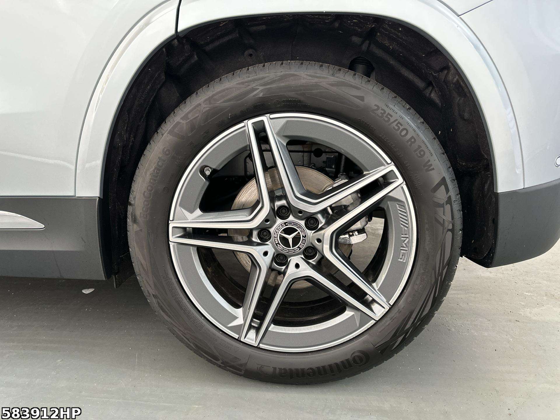 Mercedes-Benz GLA 180