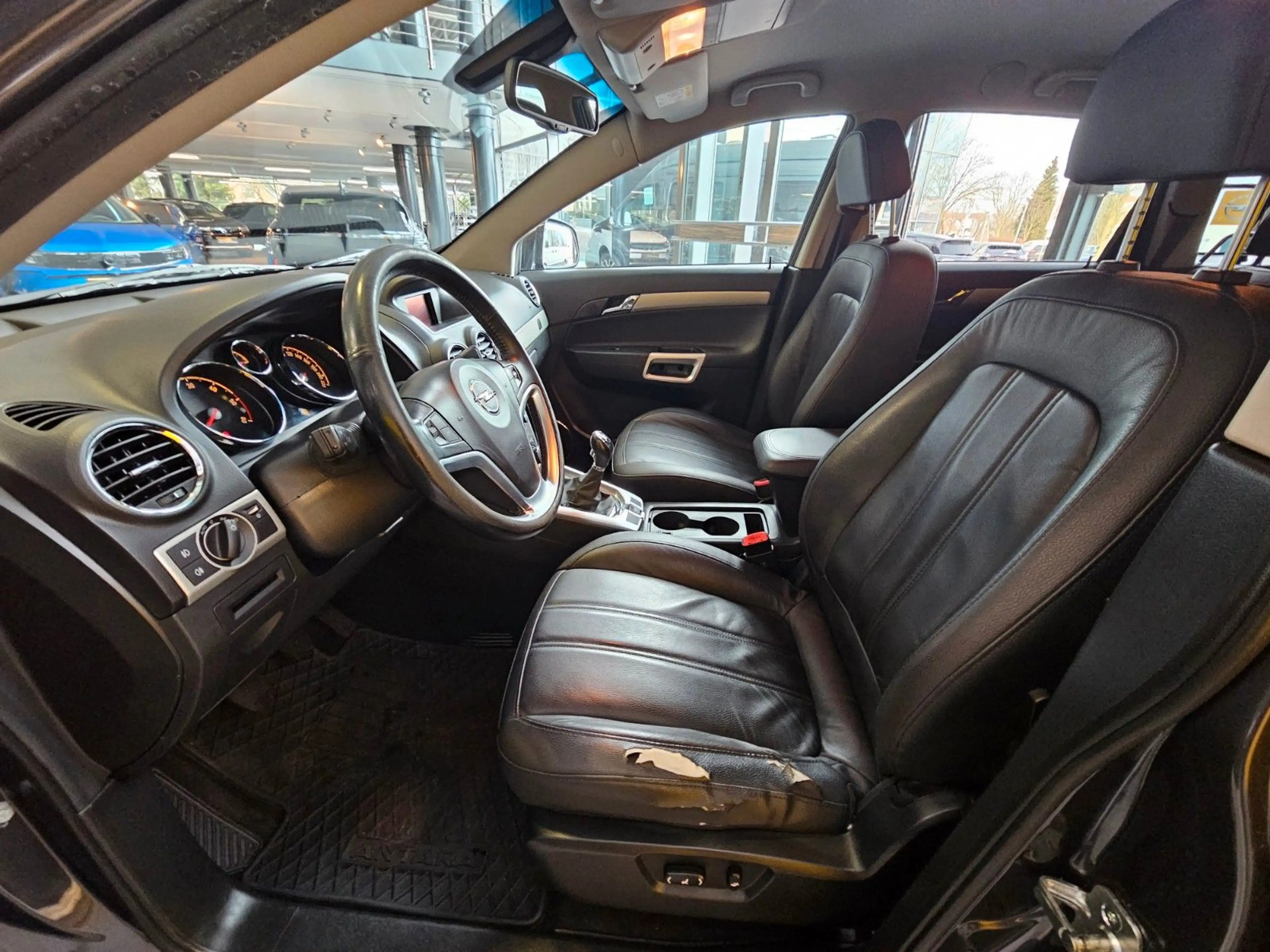 Opel Antara Cosmo 4x4 AHK SHZ Trenngitter — photo 7