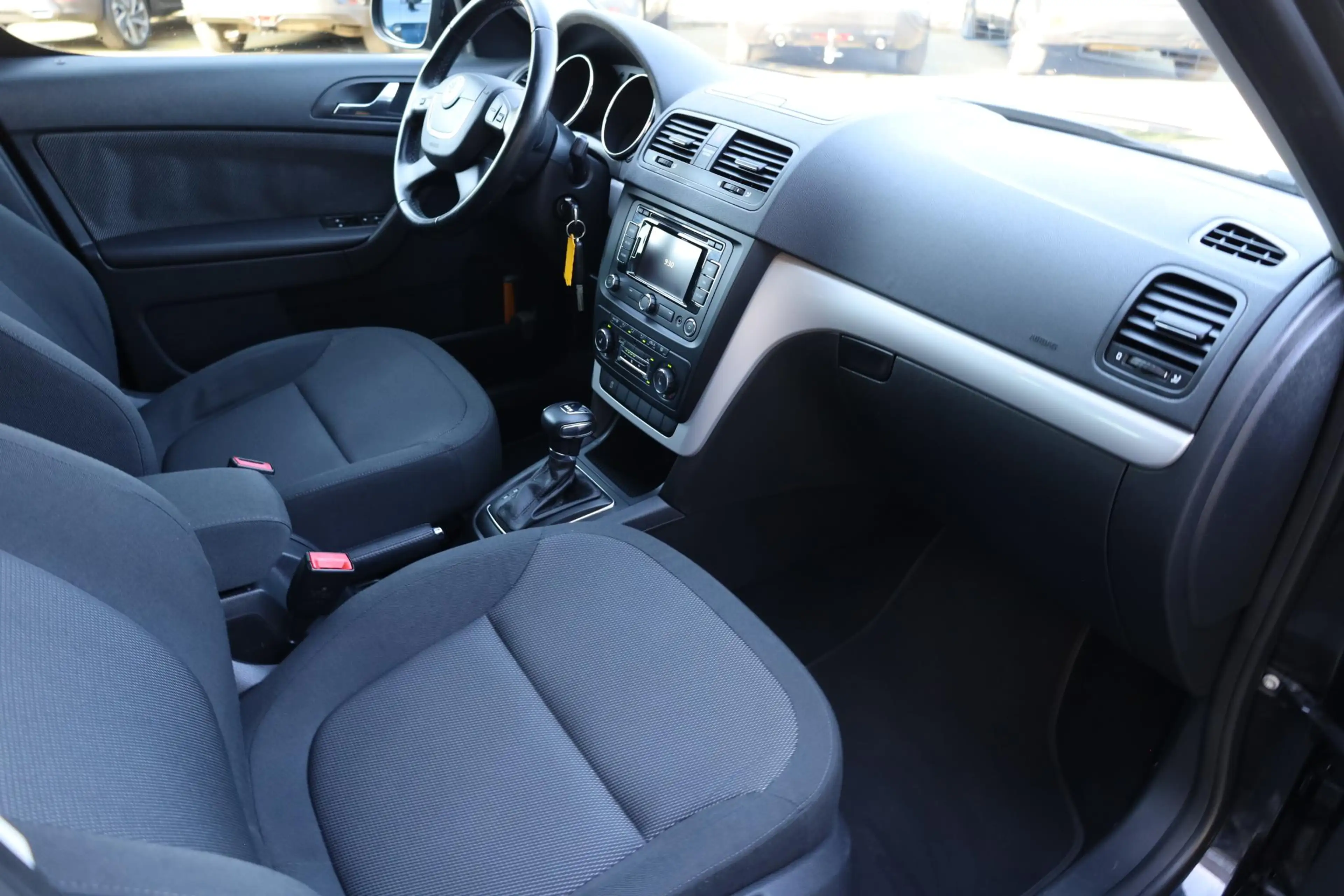 Skoda Yeti 1.2 TSI Ambition TREKHAAK STOELVERWARMING CLIMATE — photo 26