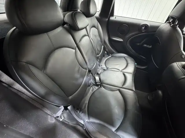 Mini Countryman view 21