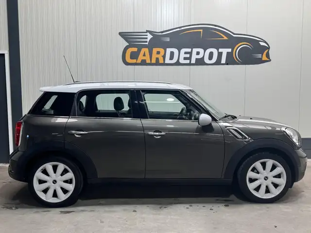 Mini Countryman view 4