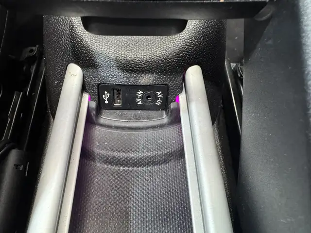 Mini Countryman view 19
