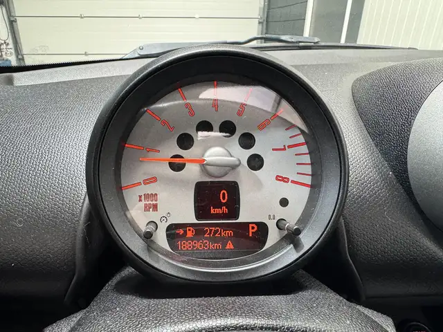 Mini Countryman view 14