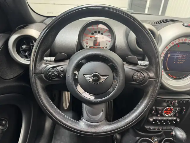 Mini Countryman view 11