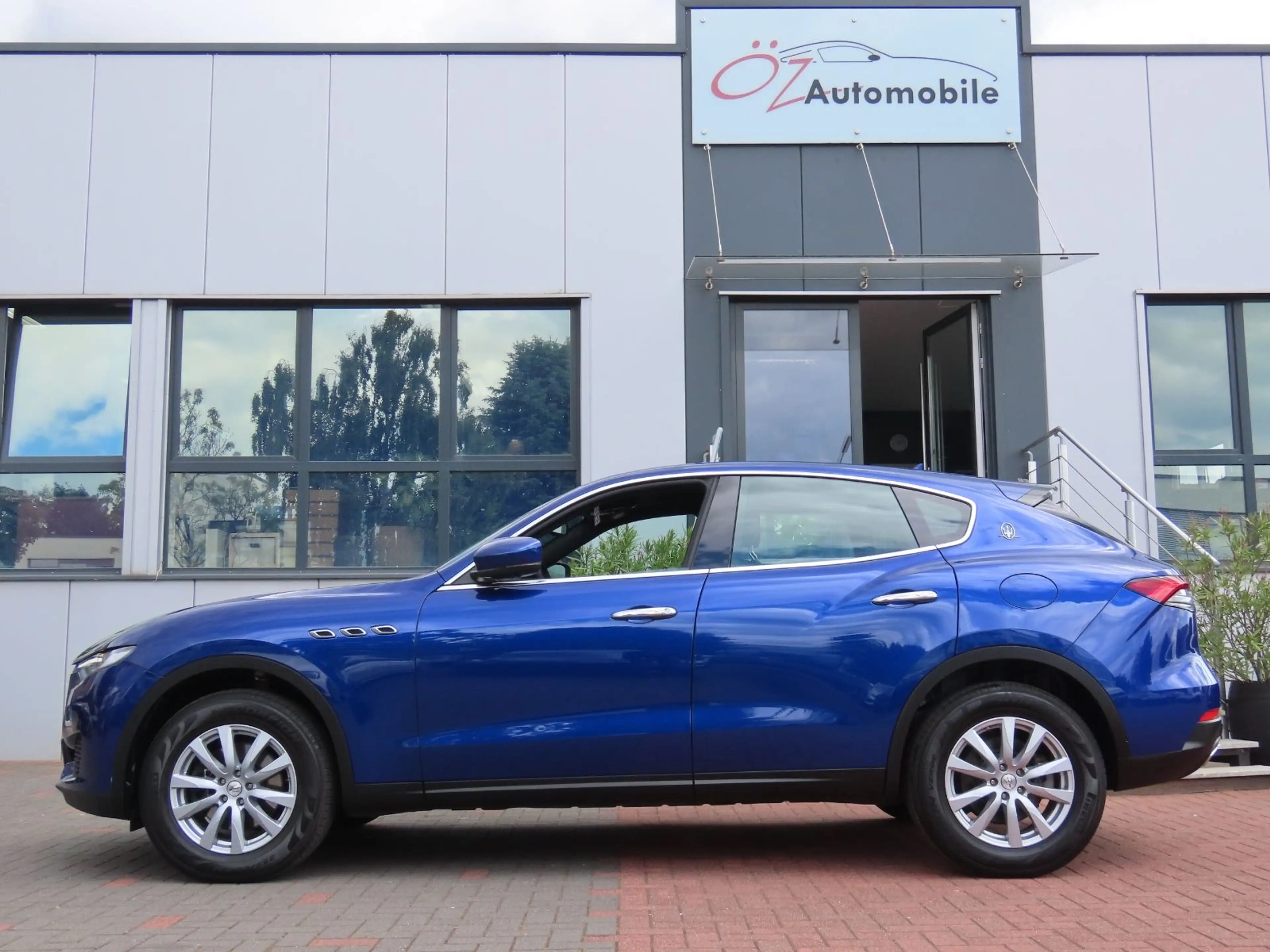 Maserati Levante Q4 3.0 V6 Autom. 360° Kamera Panorama — photo 13
