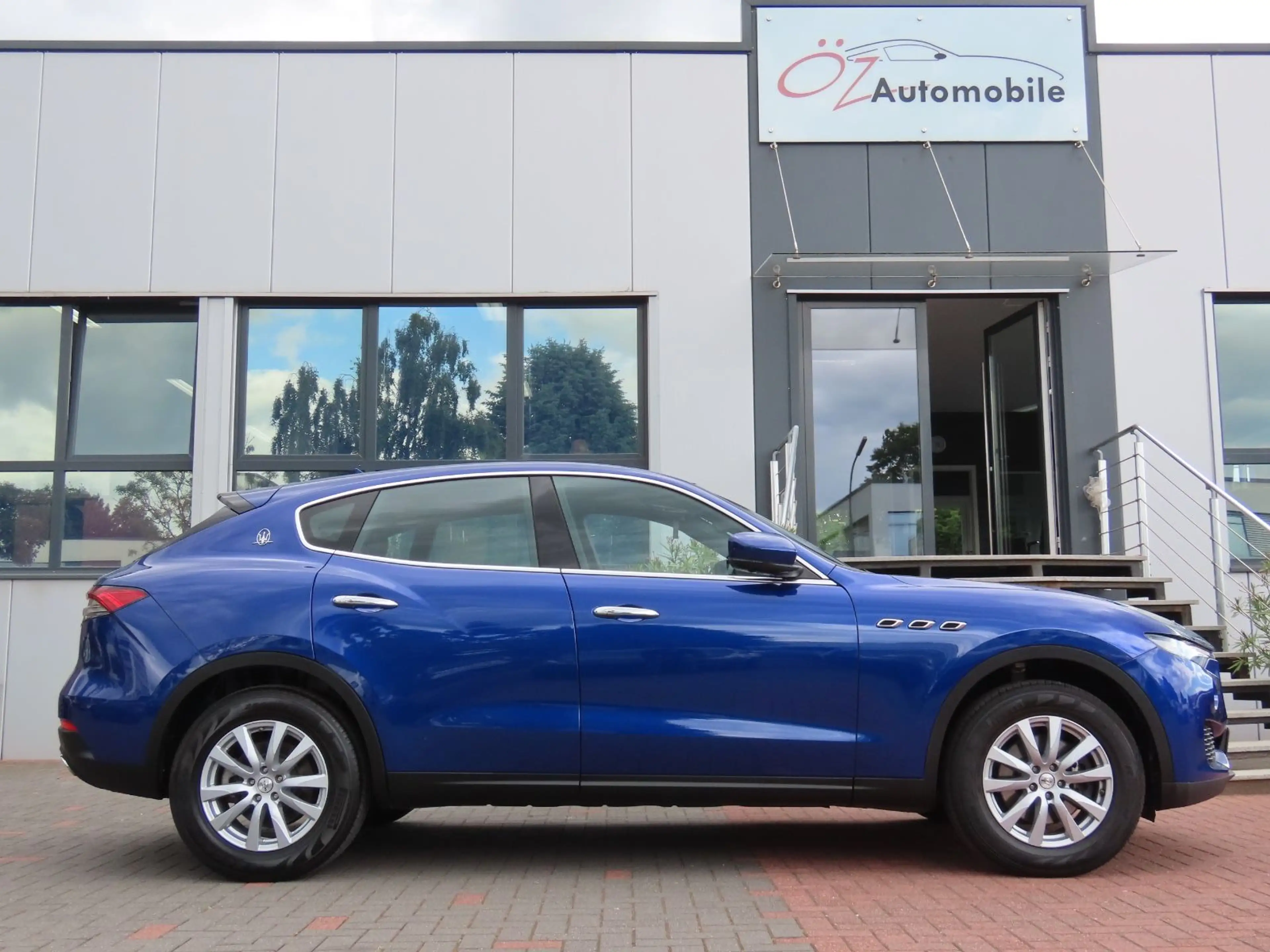Maserati Levante Q4 3.0 V6 Autom. 360° Kamera Panorama — photo 12