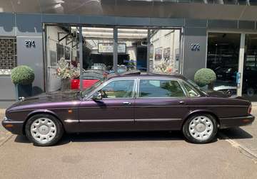 XJ V8 l Super 4.0 Kompressor Deutsche Erstauslieferung 1. Hand einzigartige Farbkombination Leder ivory dashbord black