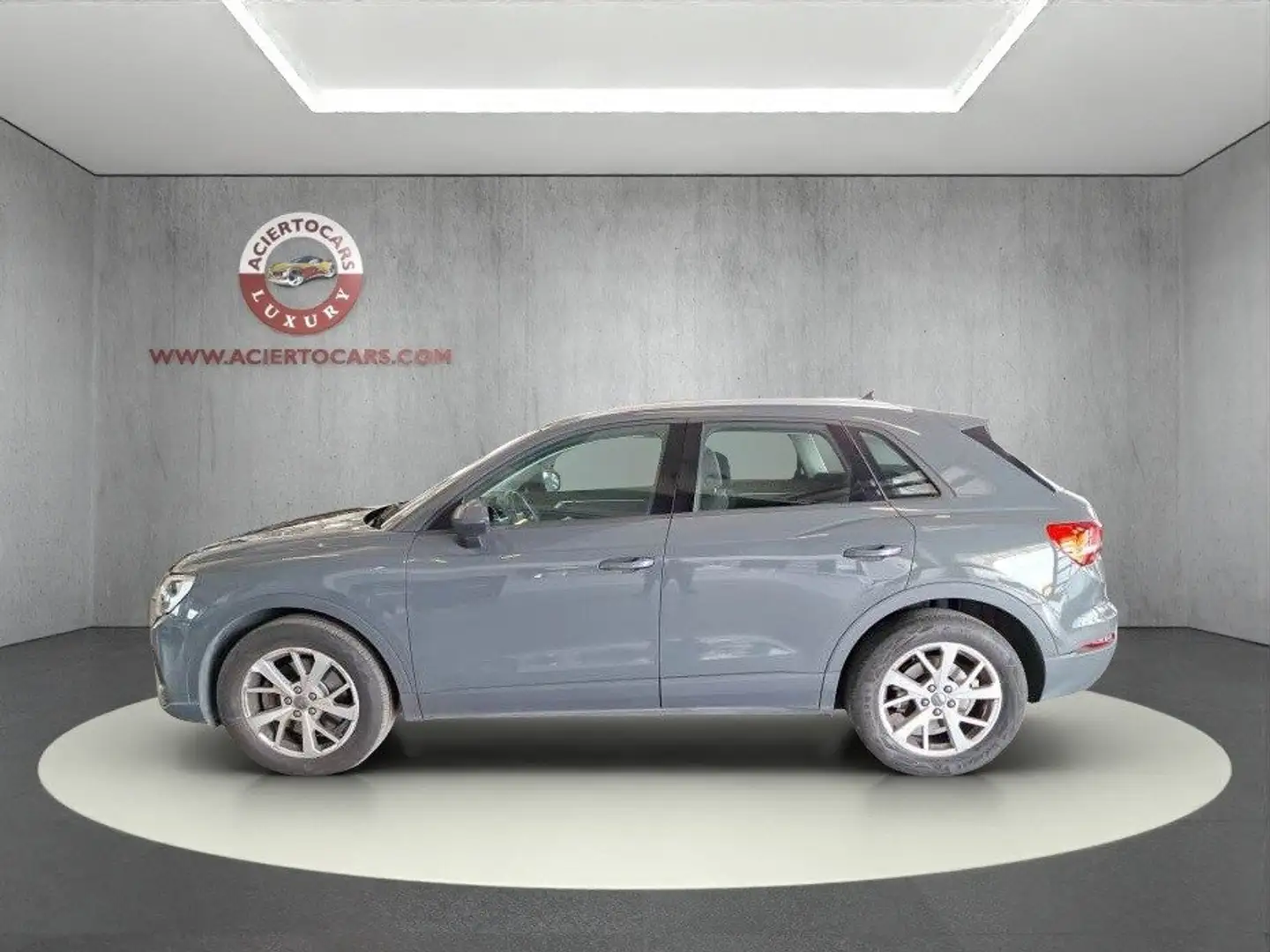 Audi Q3 40 TFSI Advanced quattro S tronic Gris - 2