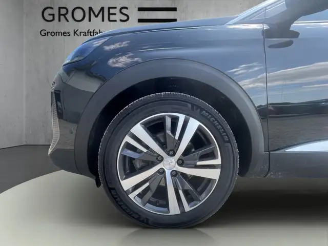 Peugeot 5008 view 11