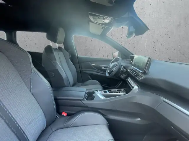Peugeot 5008 view 13
