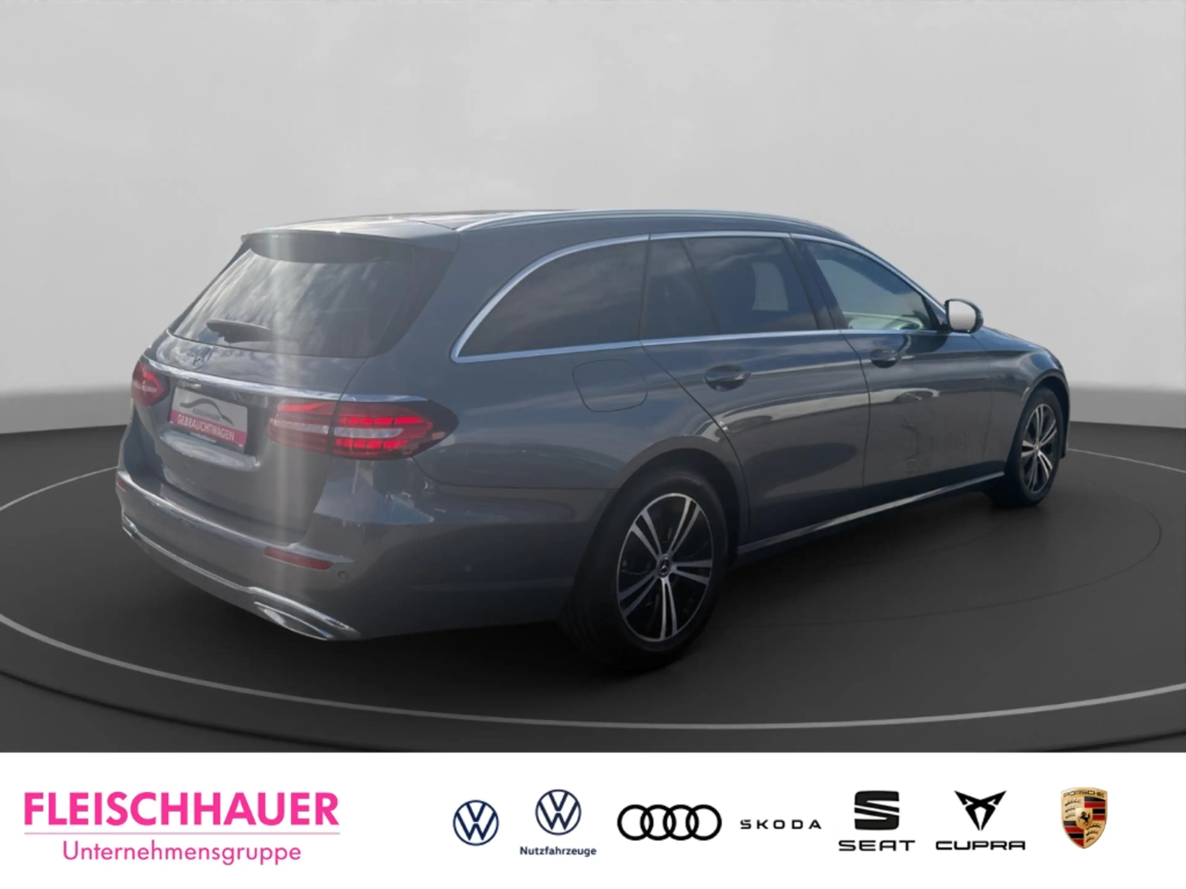 Mercedes-Benz E 220 T 220d 4Matic Avantgarde Business 360Grad Luft SHZ — photo 6