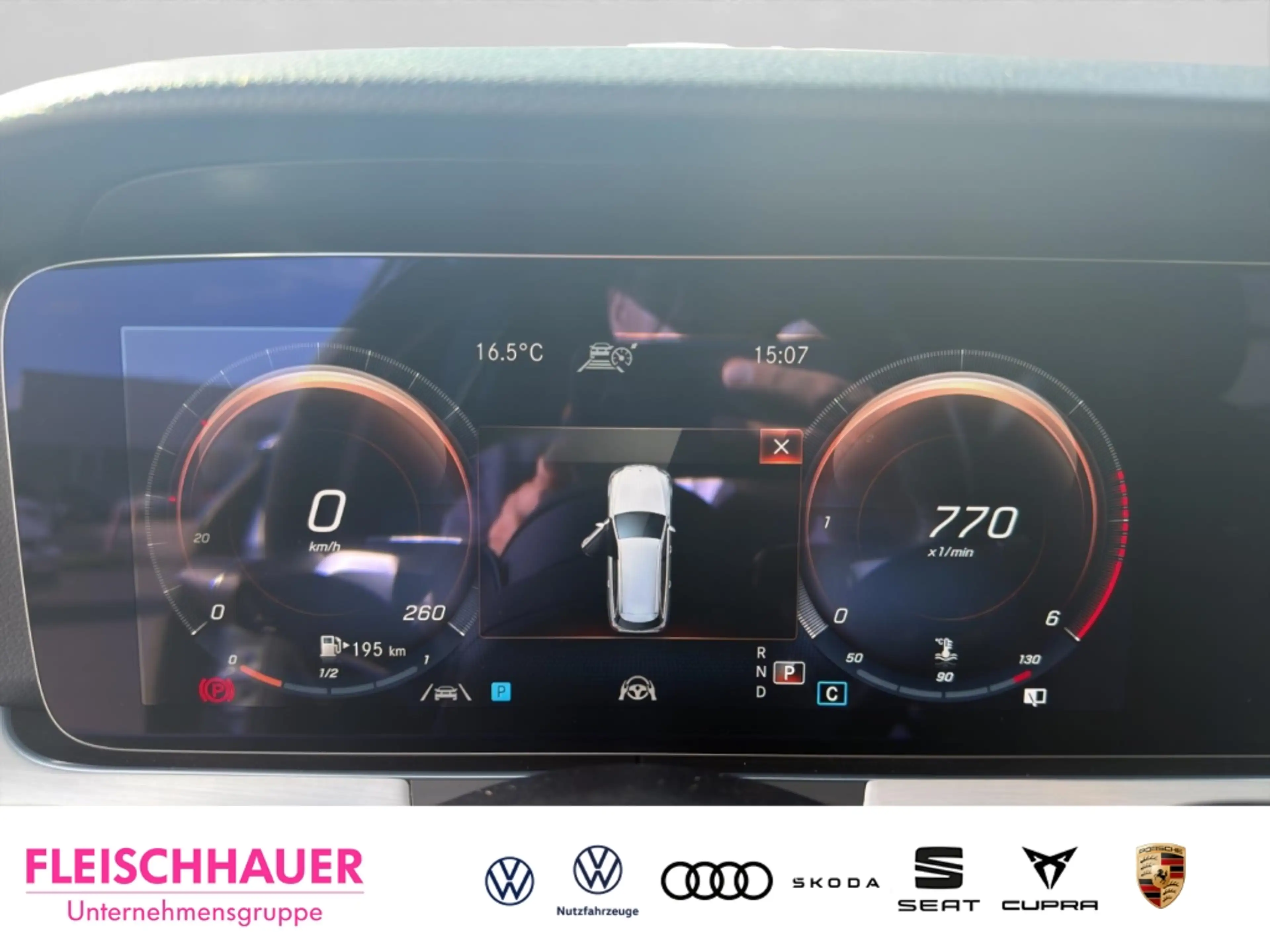Mercedes-Benz E 220 T 220d 4Matic Avantgarde Business 360Grad Luft SHZ — photo 14