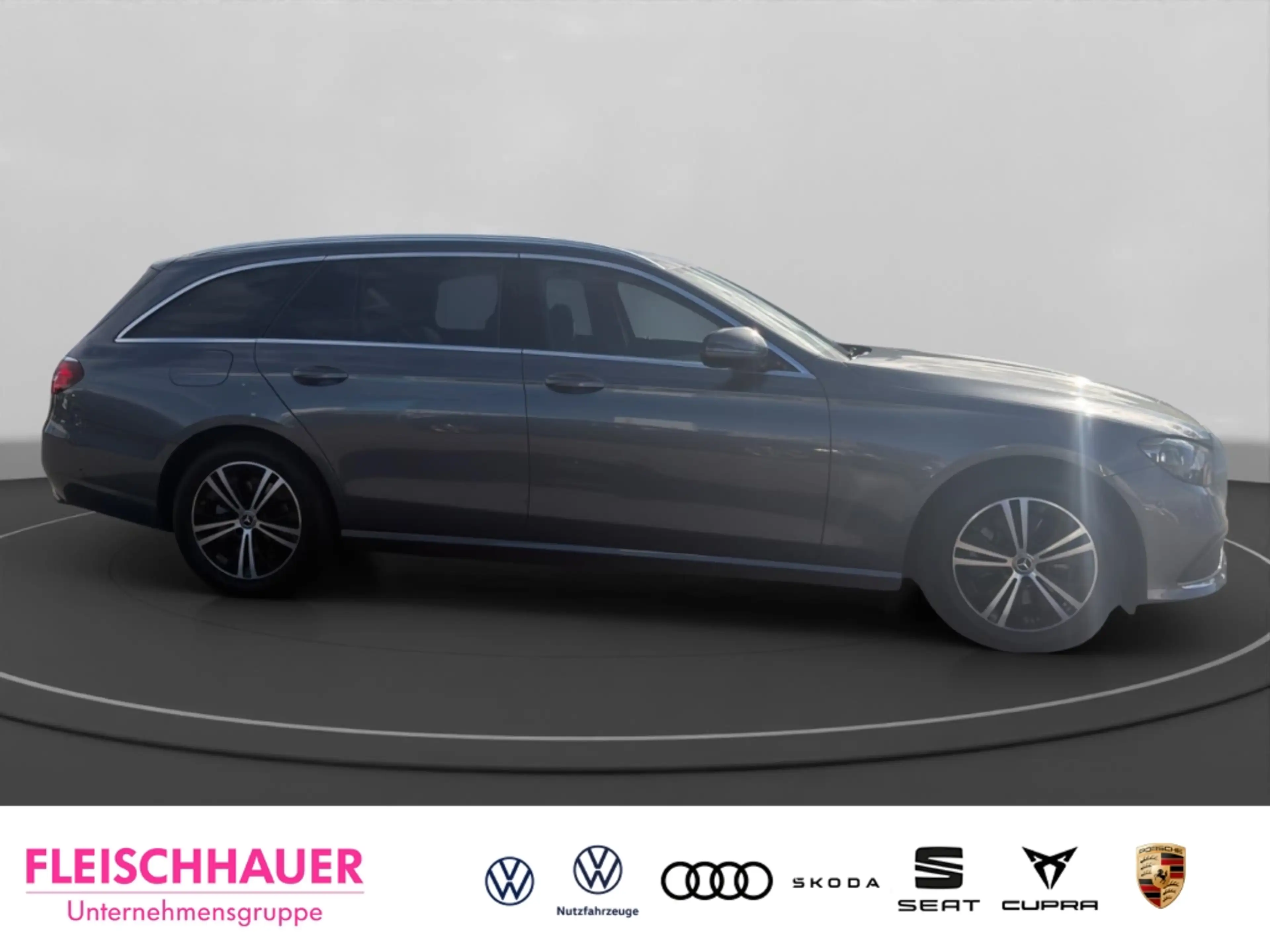 Mercedes-Benz E 220 T 220d 4Matic Avantgarde Business 360Grad Luft SHZ — photo 7