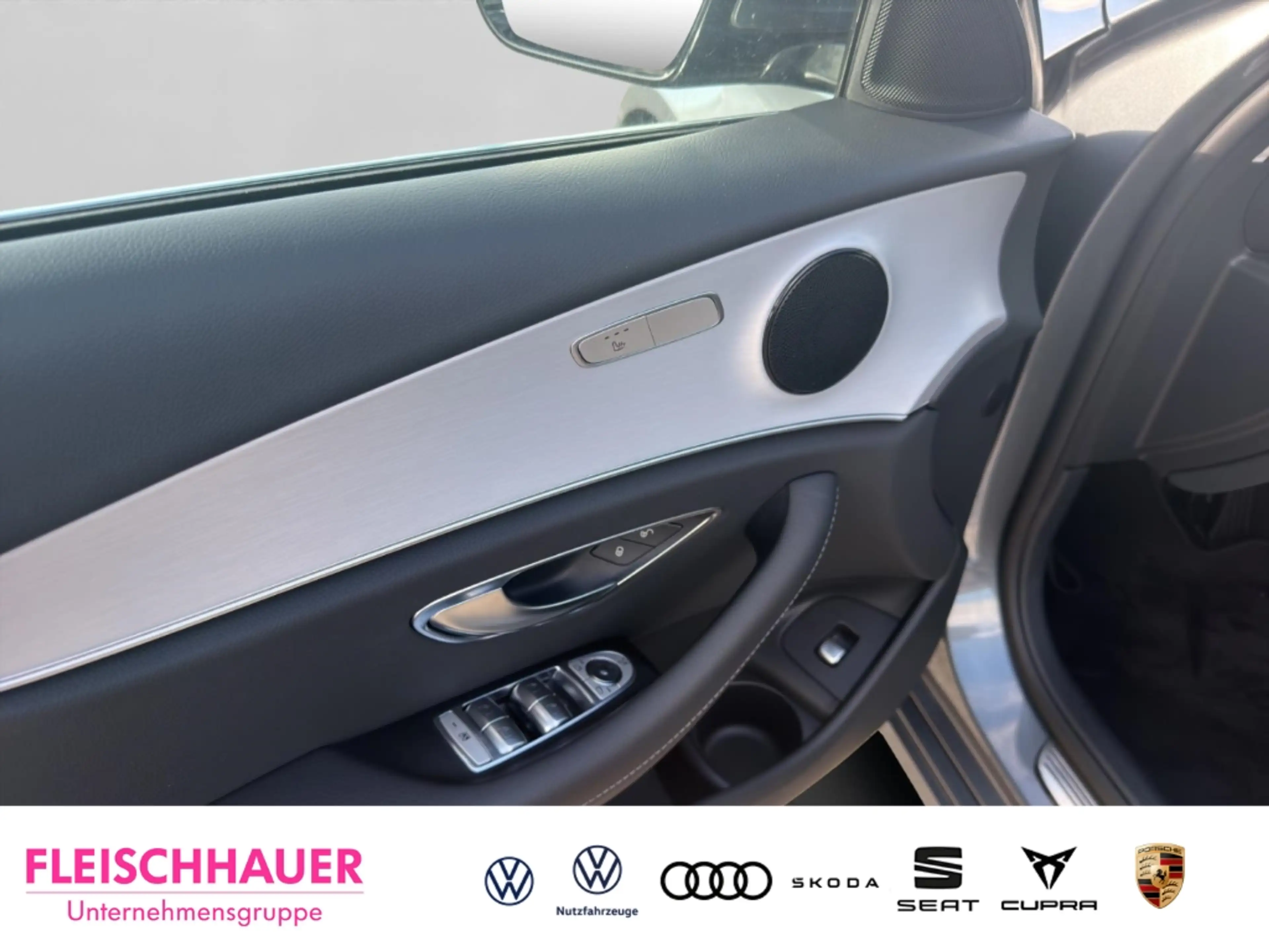 Mercedes-Benz E 220 T 220d 4Matic Avantgarde Business 360Grad Luft SHZ — photo 11