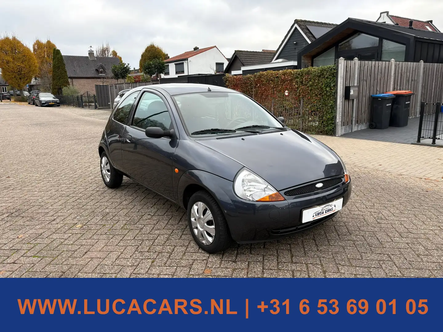 Ford Ka/Ka+ 1.3 Futura AIRCO + NIEUWE APK! Grau - 2