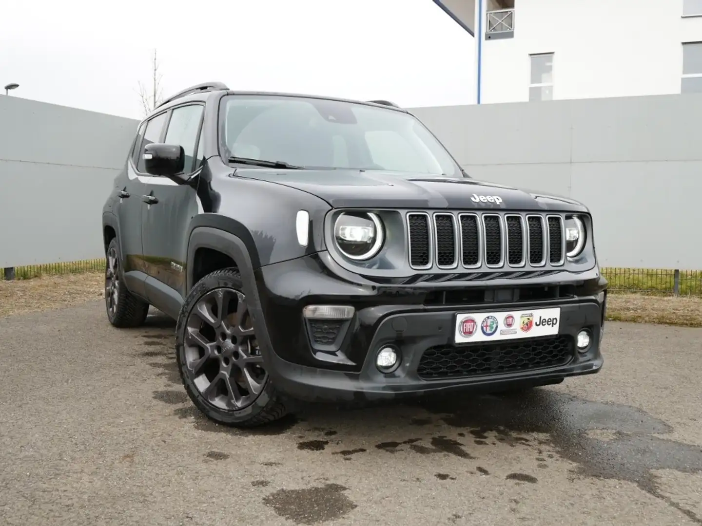 Jeep Renegade S-EDITION e-HYBRID 1.5 GSE T4 48V 130PS DCT 4x2 NA Schwarz - 2