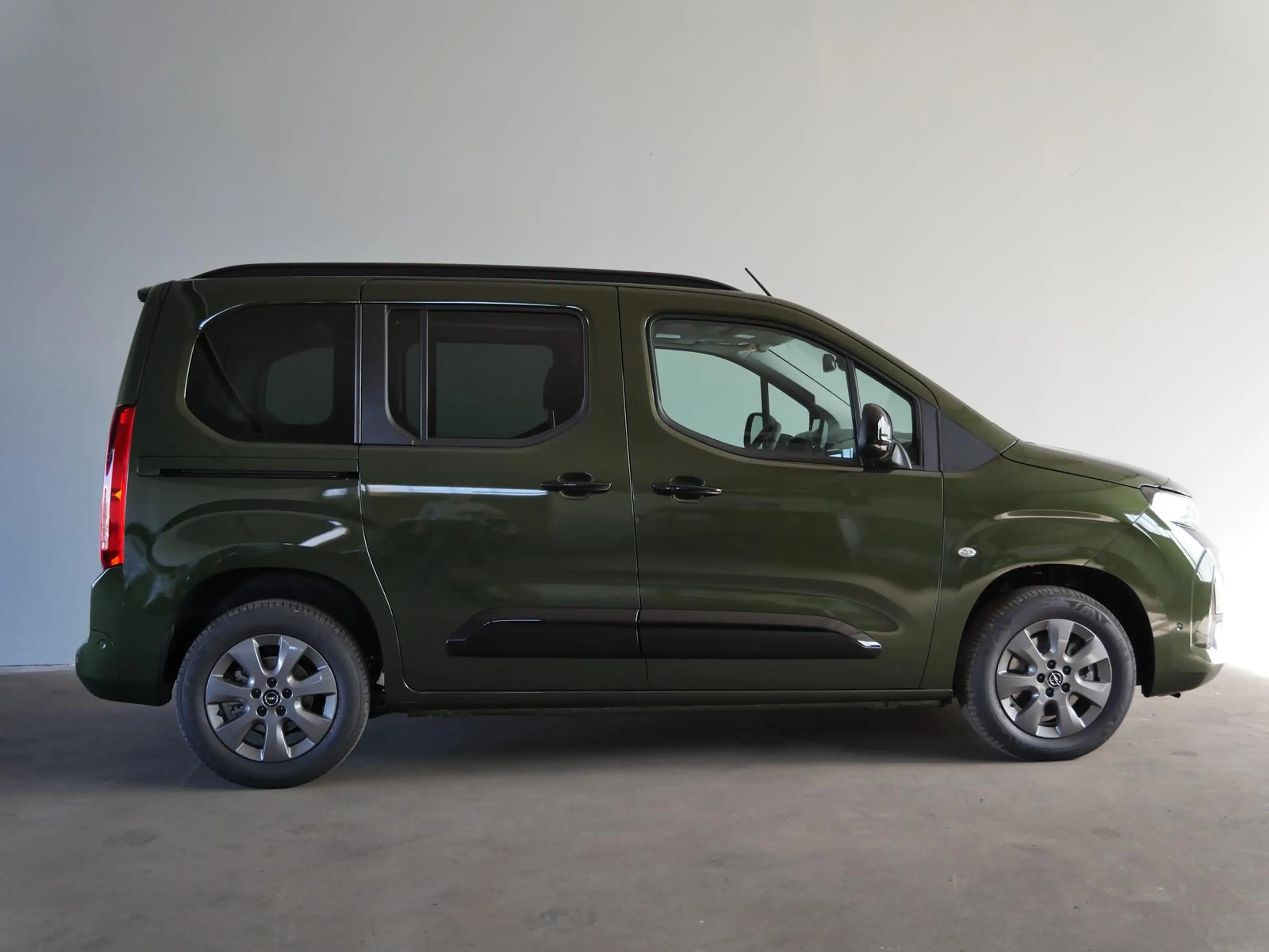 Opel Combo GS 1.5 Diesel AT | Navi | Pano | SHZ | RFK — photo 5