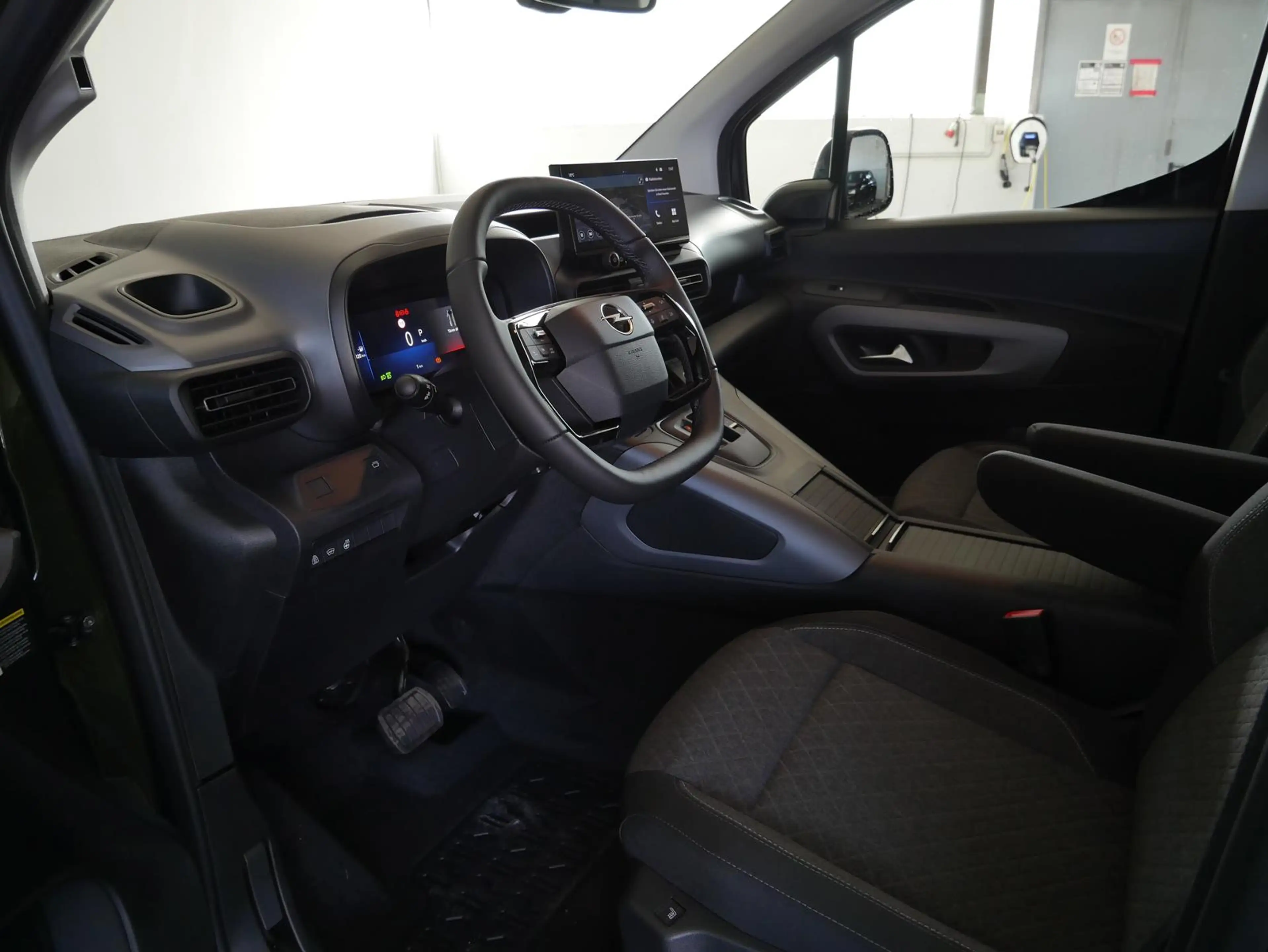 Opel Combo GS 1.5 Diesel AT | Navi | Pano | SHZ | RFK — photo 9