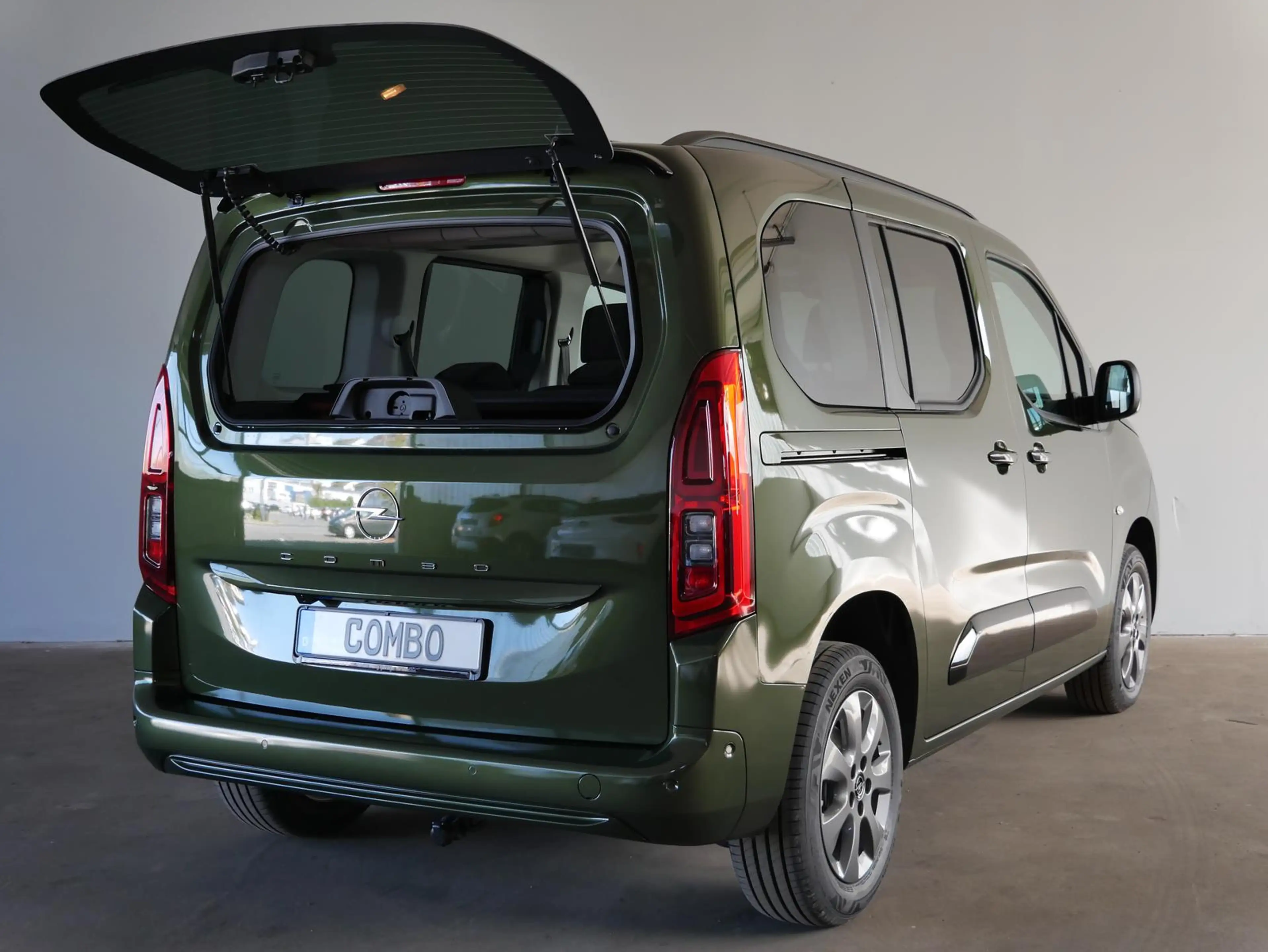 Opel Combo GS 1.5 Diesel AT | Navi | Pano | SHZ | RFK — photo 8