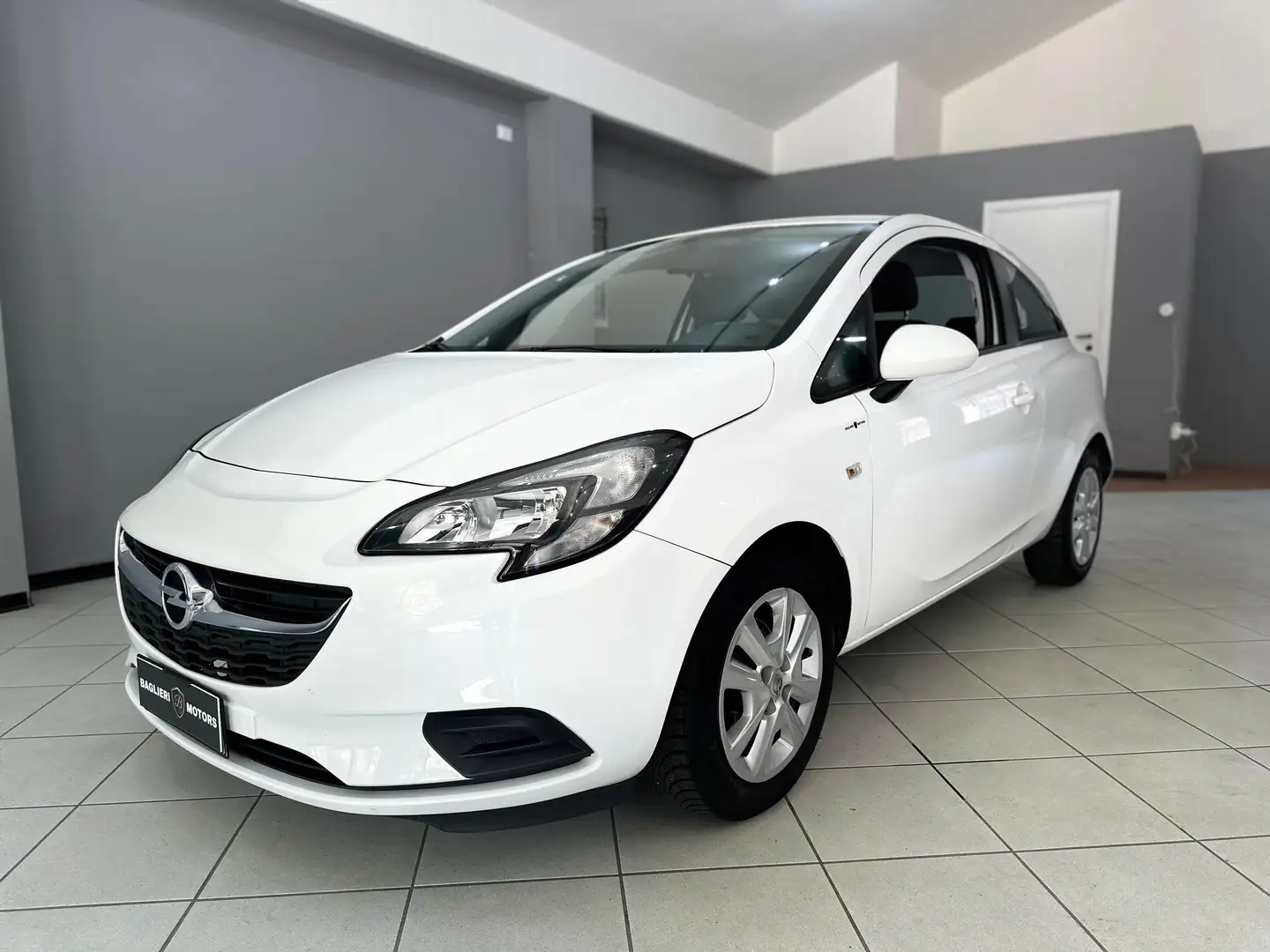 Opel Corsa Corsa V 2015 3p 1.2 NEOPATENTATI Blanco - 1