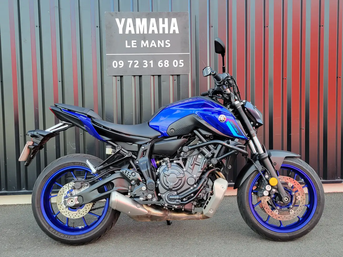 Yamaha MT-07 Bleu - 1