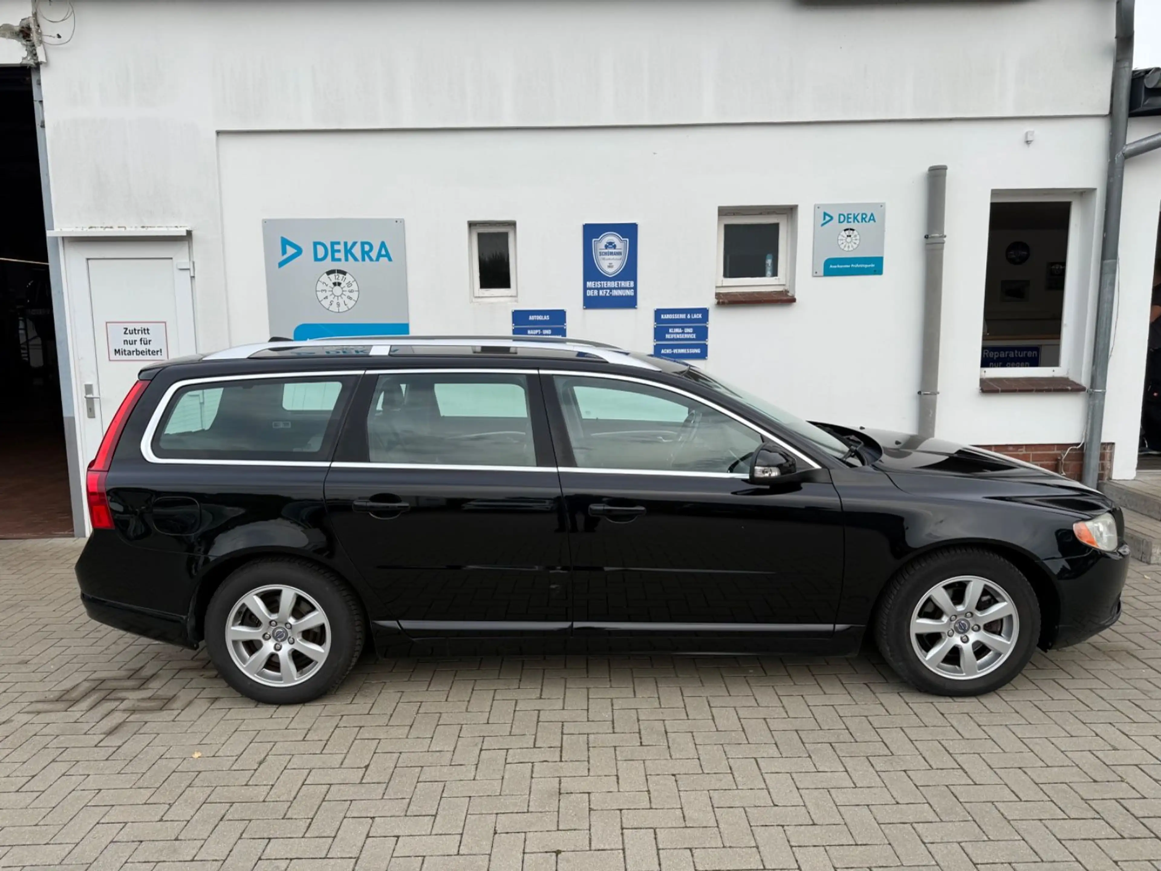 Volvo V70 Kombi Summum*LEDER*NAVI* — photo 5
