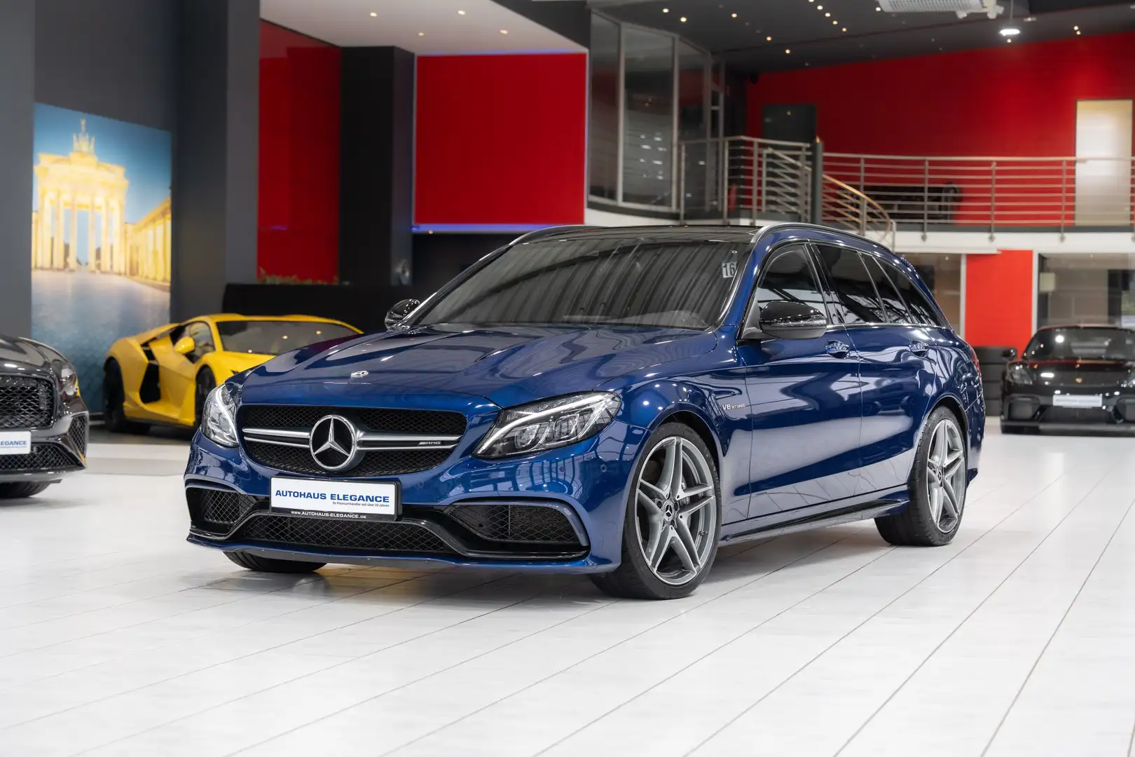 Mercedes-Benz C 63 AMG T*AMG-LINE*NIGHT*AMG-PERFORMANCE*PANO*LED Bleu - 1