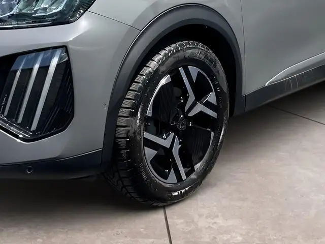 Peugeot 2008 view 15
