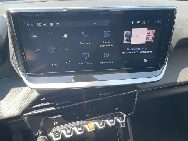Peugeot 2008 view 10