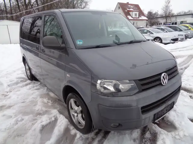 Volkswagen T5 Caravelle -neuer Motor 120.243 Km -Zahnriemen +WSP+AGR NEU!