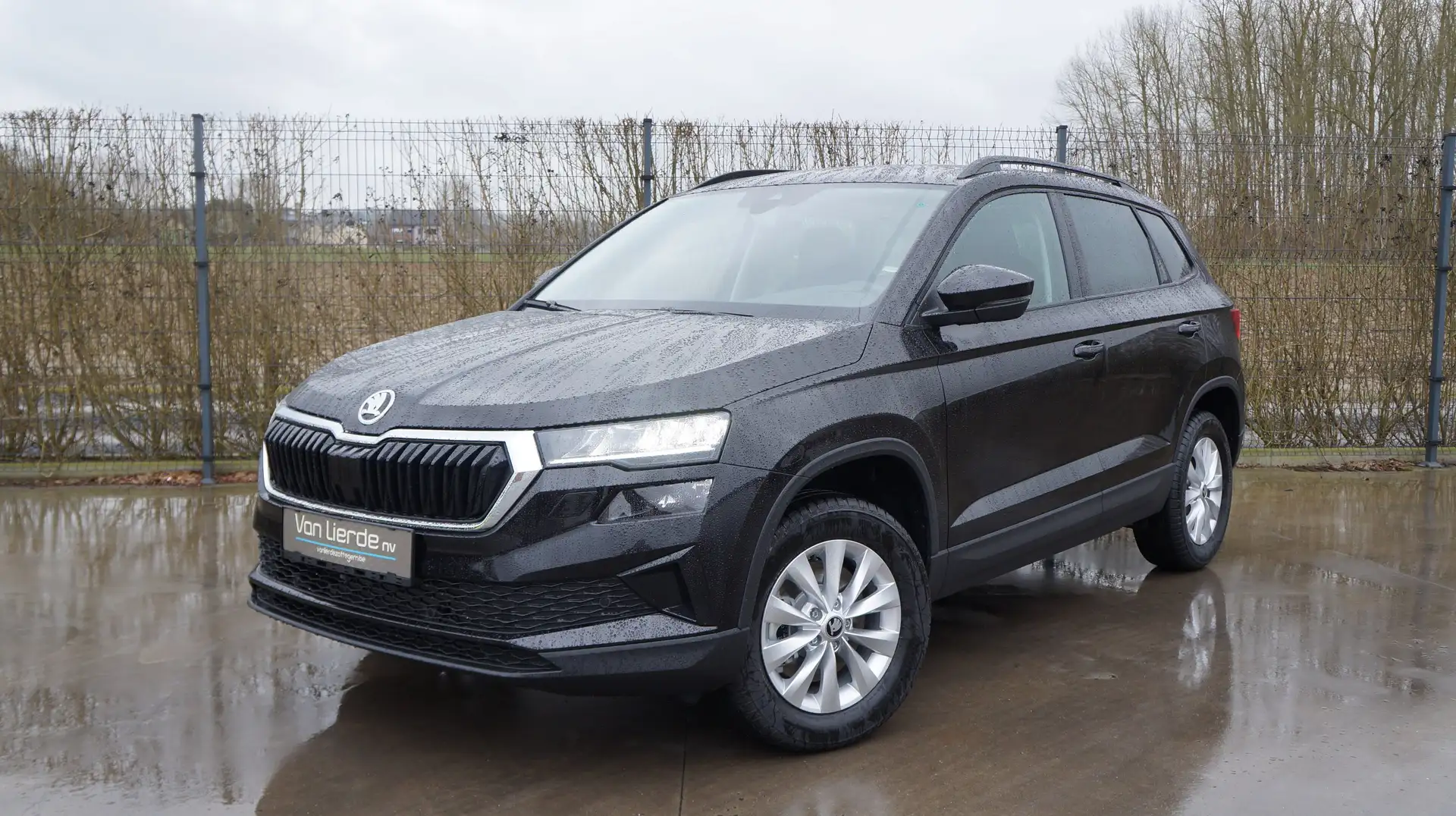 Skoda Karoq 1.5 TSI 150 pk DSG Camera Carplay "Nieuwe Wagen !" Noir - 1