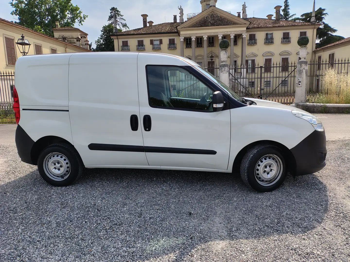 Opel Combo 1.6 CDTI 105 CV L1H1 BLITZ 750KG E6B 1PROPRIETARIO Bianco - 2