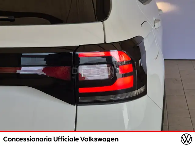 Volkswagen T-Cross view 23