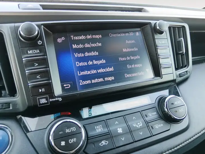 Toyota RAV4 2016, foto 19