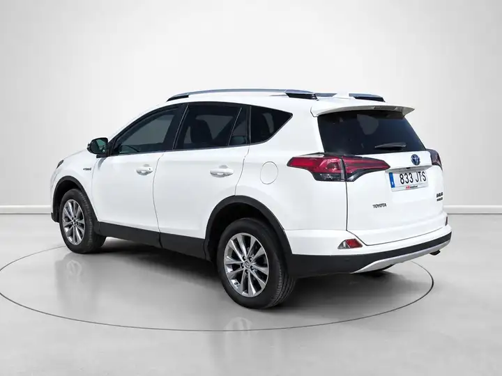 Toyota RAV4 2016, foto 5